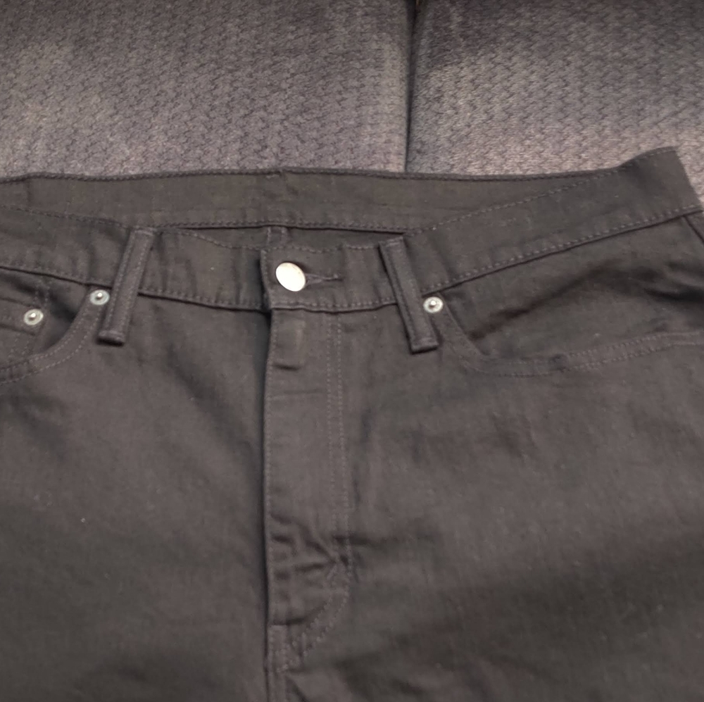 Levis